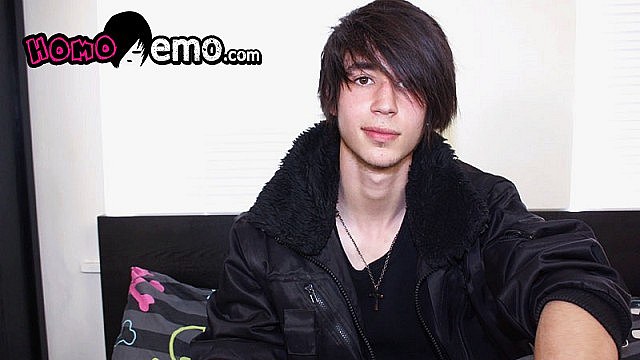 Tommy’s First Cam Show: Solo Stroke Session