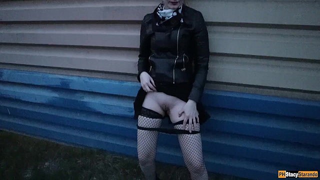Railroad Quickie: CUM IN PANTIES