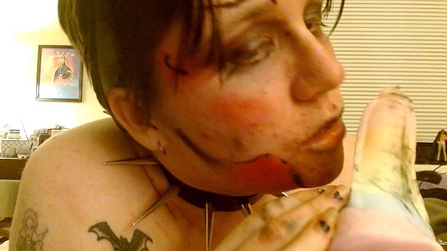 Makeup Ruined: Wild Anti-Model Eats & Gets Messy